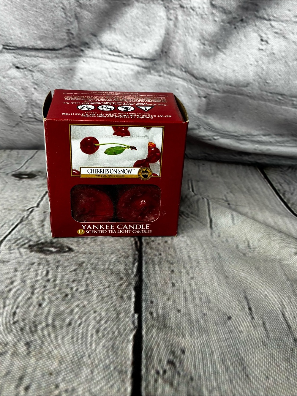 10 PC Yankee Candle Cherries On Snow Scented Tea Light Candles Open Box